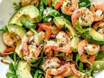 Salade à l’avocat et au crabe